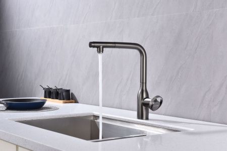 Смеситель для кухни Paulmark URBAN Ur213104-GM на мойку серый