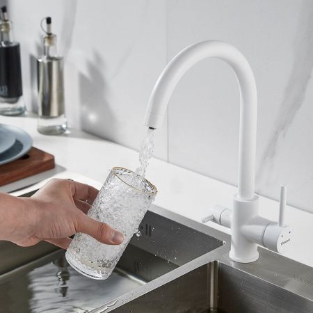 Смеситель для кухни Shevanik S128C на мойку белый