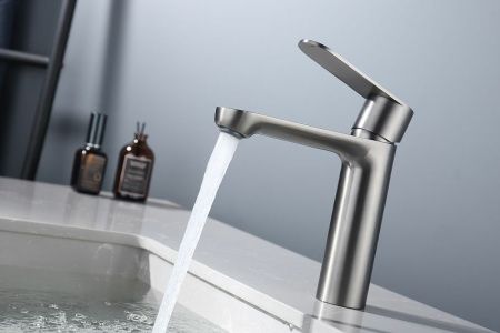 Смеситель Splenka S222 S222.10.09 на раковину серый