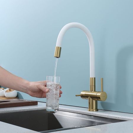 Смеситель для кухни Splenka S70 S70.64.03 на мойку золото