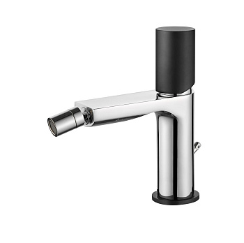 Смеситель AQG Tube 01TUB200NC на биде хром/черный матовый Смеситель AQG Tube 01TUB200NC на биде хром/черный матовый