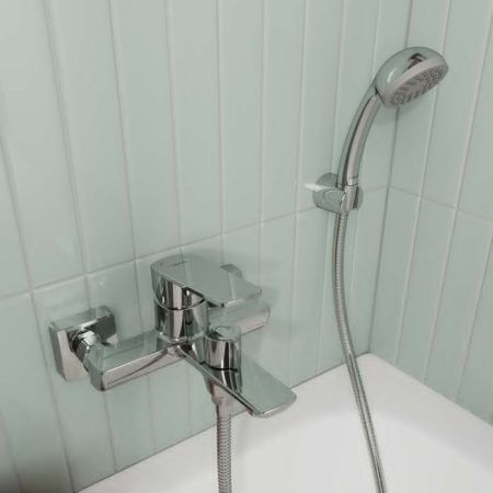 Смеситель для ванны Milardo Poli POLSB00M02 настенный хром