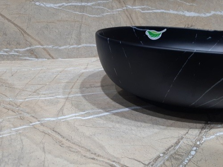 Раковина из санфаянса CeramaLux 78166MBM 52х39 накладная цвет черный