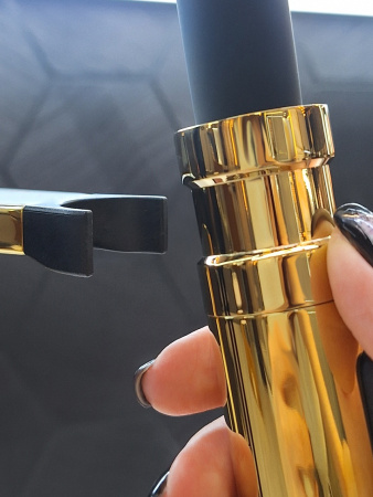 Смеситель для кухни AltroBagno Flusso AltroBagnoFlusso050205Gl на мойку золото