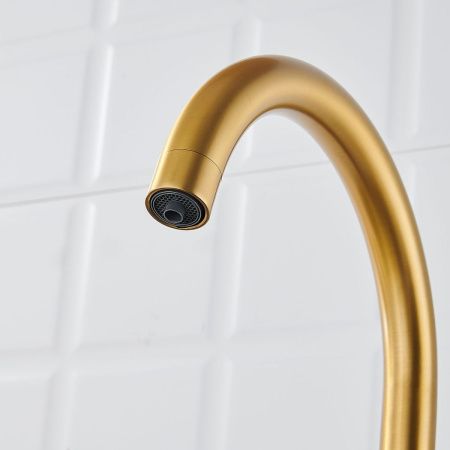 Смеситель для кухни Shevanik S428G на мойку золото