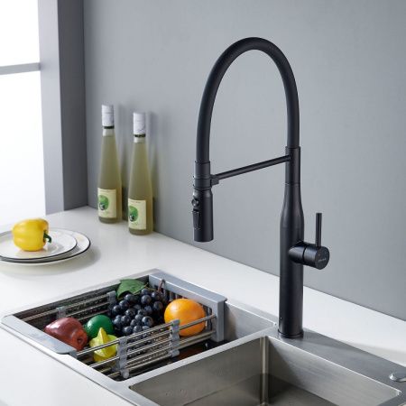 Смеситель для кухни Shevanik S123H-3 на мойку черный