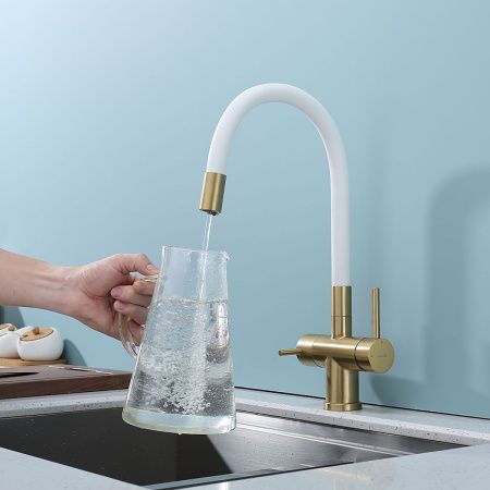 Смеситель для кухни Splenka S70 S70.64.03 на мойку золото