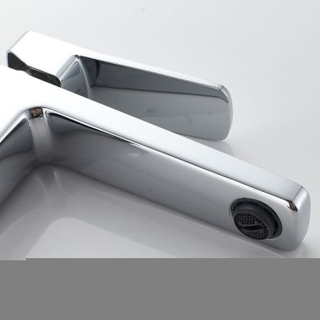 Смеситель Raffine F0199 на раковину хром