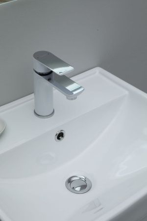 Раковина керамическая Aquanet Ирис 00301802 50х40 полувстраиваемая цвет белый 1 отверстие под смеситель