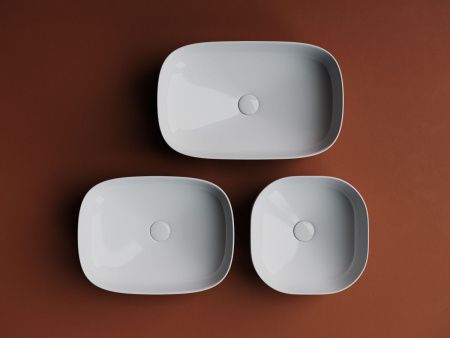 Раковина из сантехнического фарфора Ceramica Nova ELEMENT CN5032 40х40 накладная цвет белый без отверстий под смеситель