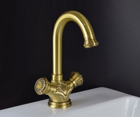 Смеситель Bronze de Luxe ROYAL 21981 на раковину бронза