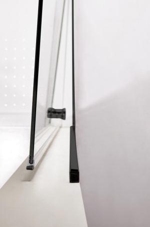 Душевая дверь Cezares ECO ECO-O-B-1-80-C-NERO 80х190 стекло прозрачное профиль черный