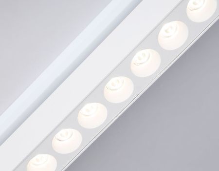 Трековый однофазный светильник Ambrella Light Track System (Трацк Сыстем) GL6712