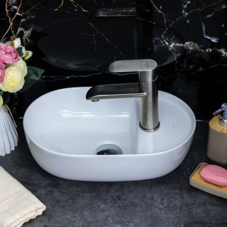 Раковина из сантехнического фарфора Melana 320333-805 40х30 накладная цвет белый 1 отверстие под смеситель