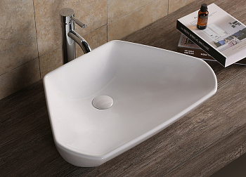 Раковина из сантехнического фарфора Cerutti SPA CR7070 61х42 накладная цвет белый без отверстий под смеситель