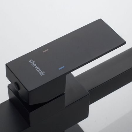 Смеситель для кухни Shevanik S148H на мойку черный