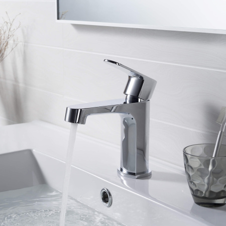 Смеситель Aquatek ОБЕРОН AQ1210CR на раковину хром без термостата