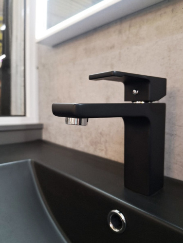 Смеситель для раковины AltroBagno Lamberto AltroBagnoLamberto0124MB на раковину черный матовый - фото 4