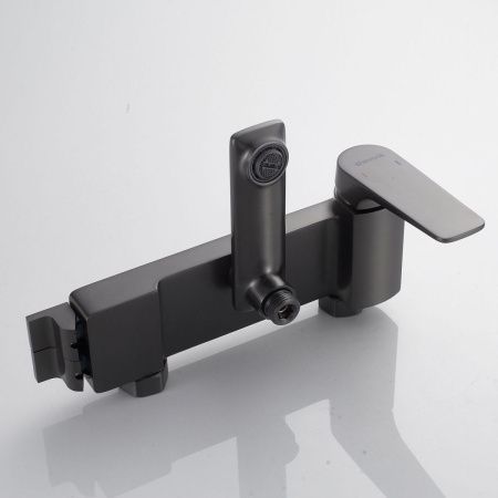 Душевая стойка Shevanik S4226T настенная цвет оружейная сталь