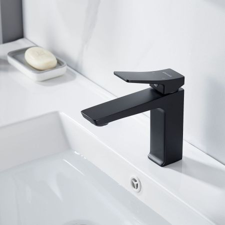 Смеситель Shevanik S4401H на раковину черный