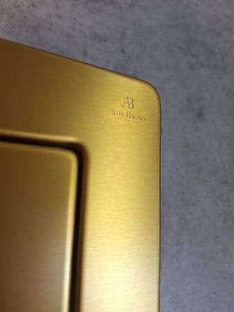 Клавиша смыва механическая AltroBagno Beni aggiuntivi AltroBagnoPFP003GQ цвет золото