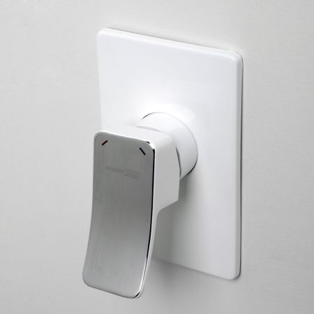 Смеситель для душа Wasserkraft Aller 1060 WHITE 10651W встраиваемый в стену белый/хром
