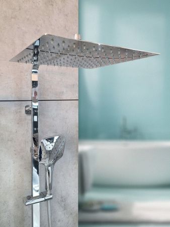 Душевая стойка AltroBagno Cascata AltroBagnoCascata030401Cr настенная цвет хром