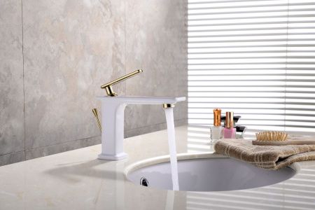 Смеситель LeMark Mista LM6406WG на раковину белый/золото