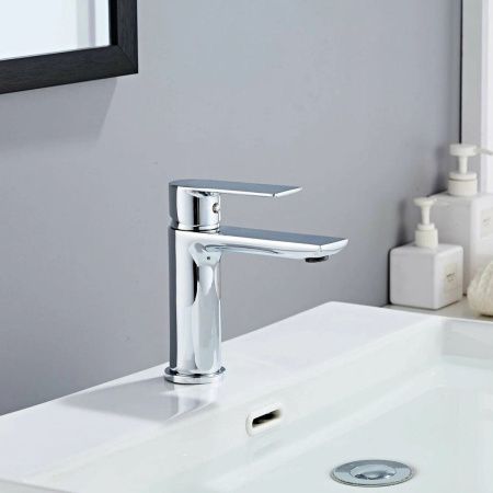 Смеситель Maretti Ritta RI32RF505 на раковину хром