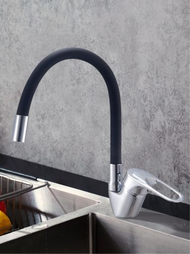 Смеситель для кухни Voda EH 519 black на мойку черный/хром - фото 2