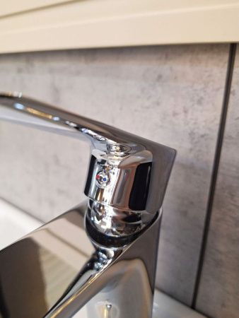 Смеситель AltroBagno Costanza AltroBagnoCostanza0133Cr на раковину хром