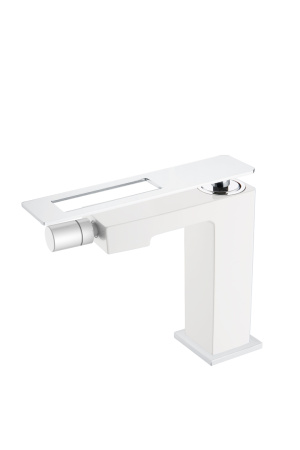 Смеситель Boheme Q 146-WCR на биде белый глянцевый