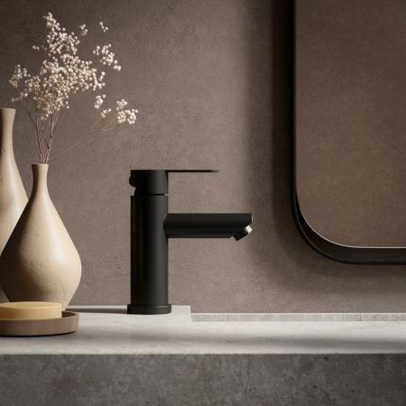 Смеситель Esko OL26B на раковину черный