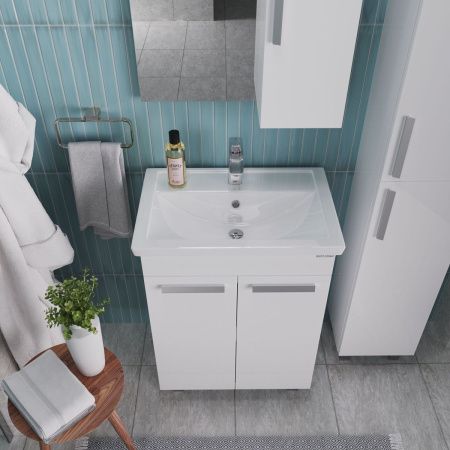 Раковина из сантехнического фарфора Kirovit Фостер 15845 50х40 накладная цвет белый