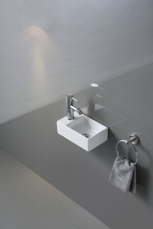 Раковина из санфаянса CeramaLux 9048GTR 30х18 подвесная цвет белый 1 отверстие под смеситель