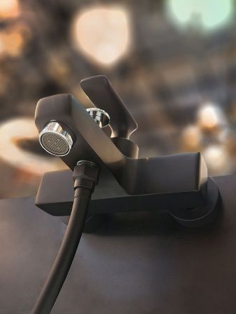 Смеситель для ванны AltroBagno Aperto AltroBagnoAperto0211NeOp настенный черный