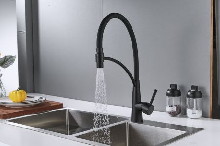 Смеситель для кухни Shevanik S743H-3 на мойку черный