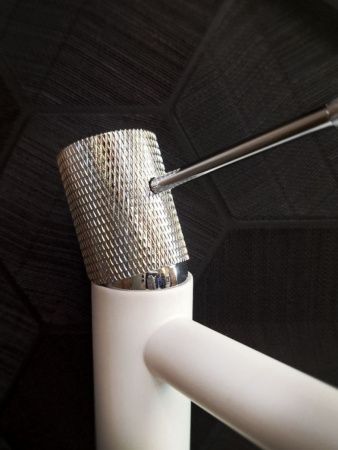 Смеситель для раковины AltroBagno Intento AltroBagnoIntento010217MW на столешницу белый