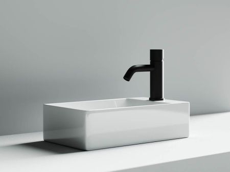 Раковина из сантехнического фарфора Ceramica Nova ELEMENT CN5007 40х20 подвесная цвет белый 1 отверстие под смеситель