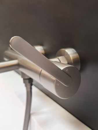 Смеситель для ванны AltroBagno Unione AltroBagnoUnione0222GM настенный оружейная сталь