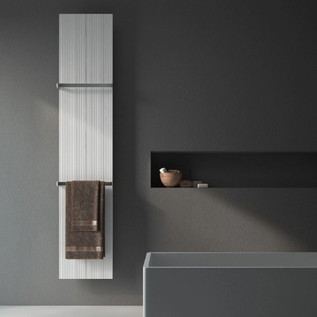 Полотенцесушитель Antrax Bian ECLF2B200002B/BIAN/BIAN 40х200 электрический белый