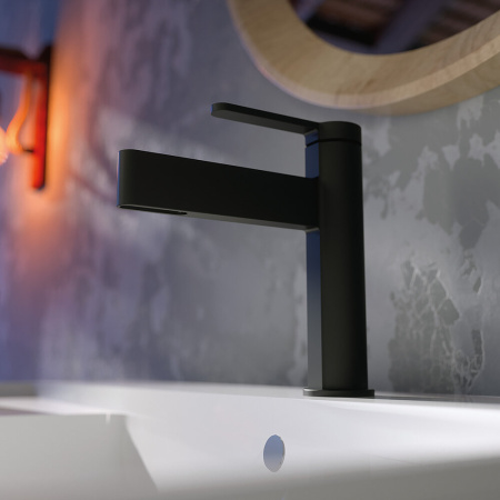 Смеситель Clever VELVET 61942 на раковину черный