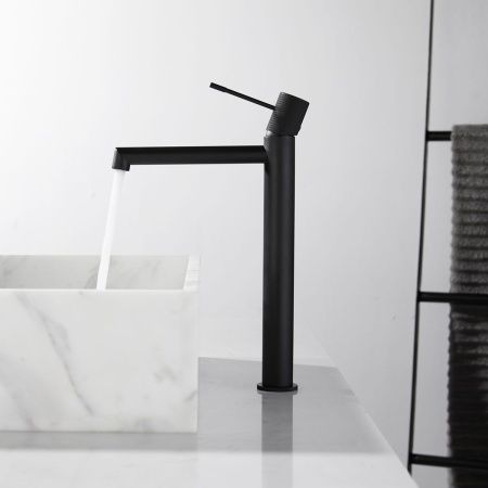 Смеситель для раковины Vincea Desire VBF-1D2MB на столешницу черный