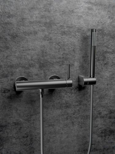 Смеситель для ванны и душа Knotlor ECLIPSE SS-22/GM настенный вороненая сталь - фото 5