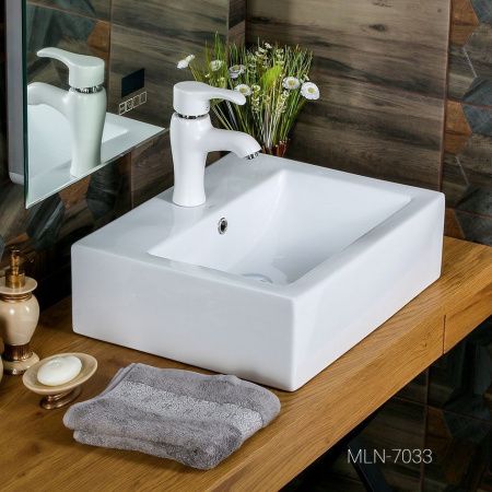 Раковина из сантехнического фарфора Melana 7033-805 50х40 накладная цвет белый 1 отверстие под смеситель