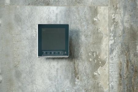 Полотенцесушитель электрический Boheme Flat 725-GM 25х150 черный