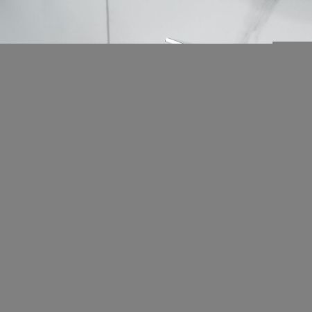Смеситель Rose R1801-1 на раковину хром