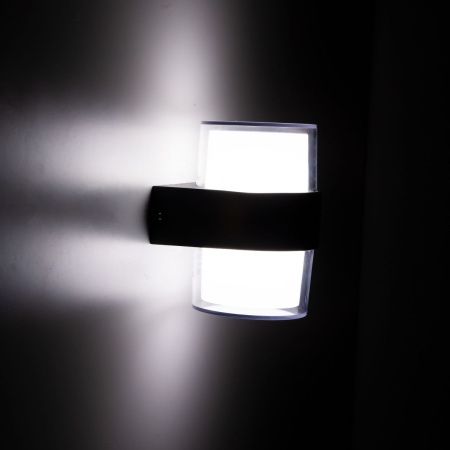 Уличный настенный светильник Citilux Garda (Гарда) CLU0009R