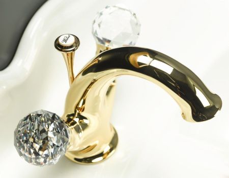 Смеситель Webert Karenina KA700102010 на раковину золото