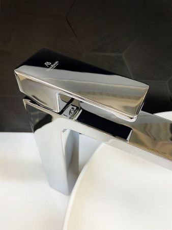 Смеситель для раковины AltroBagno Lamberto AltroBagnoLamberto010212Cr на столешницу хром